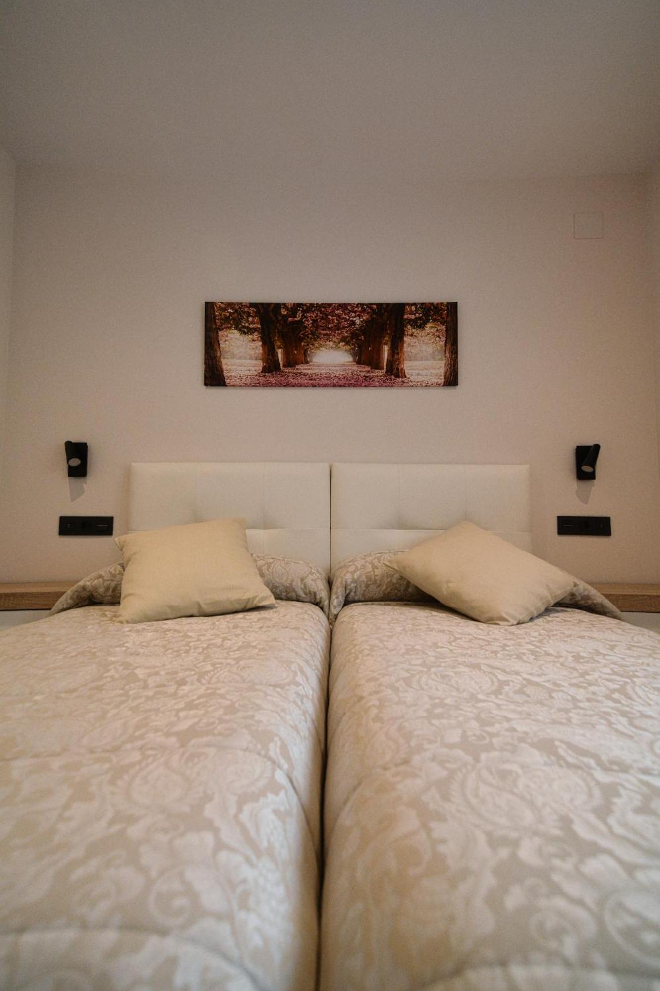 Apartamentos Fuente La Pipa Avín Exterior foto